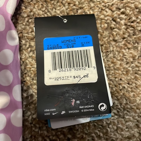 Women’s Nike Dri fit / slim fit tank. Size M. NWT. - Picture 5 of 6